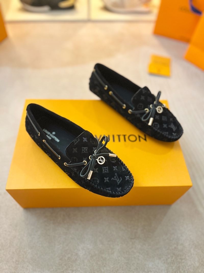 Louis Vuitton Low Shoes